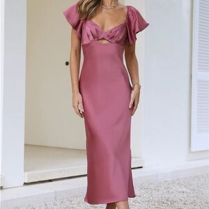 NWT HELLO MOLLY TRENDY GUEST MIDI DRESS PLUM